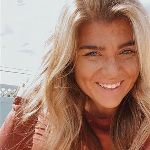 Meet your Posher, Logan